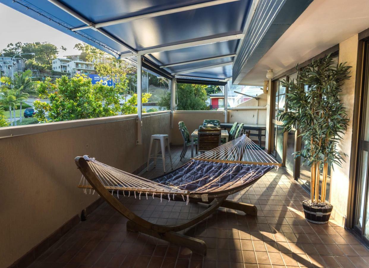Colonial Court Beachfront Motel & Holiday Stay Airlie Beach Buitenkant foto